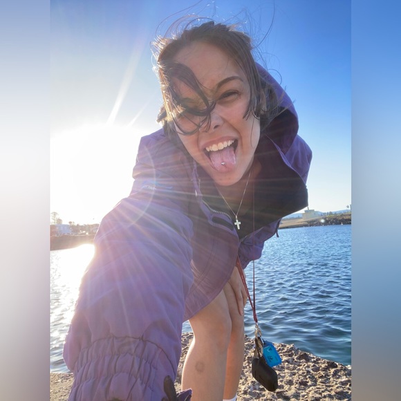 Meet your Posher, Tayleah ❤️🌞😇 - Picture 7 of 11